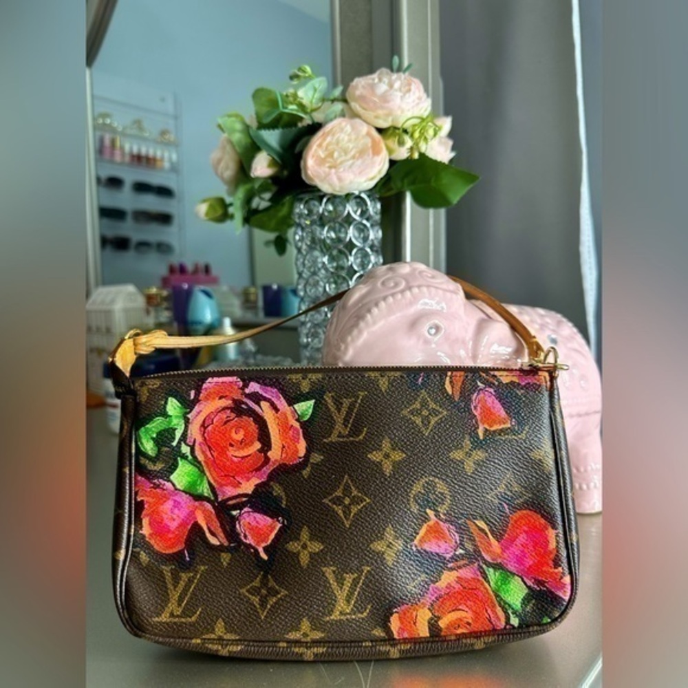 Louis Vuitton Pouchette Acessories #85358L15B